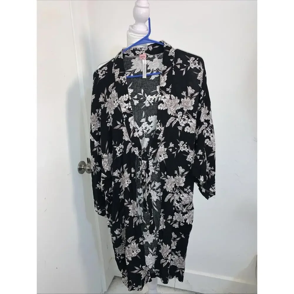 Spiritual‎ Gangster Maya Kimono Black Floral Tie Front One Size 100% Rayon Robe